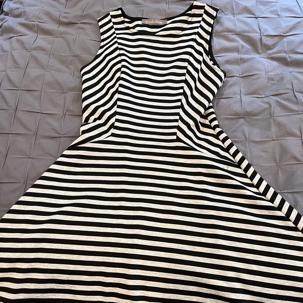 Finn & Clover Dress (S)